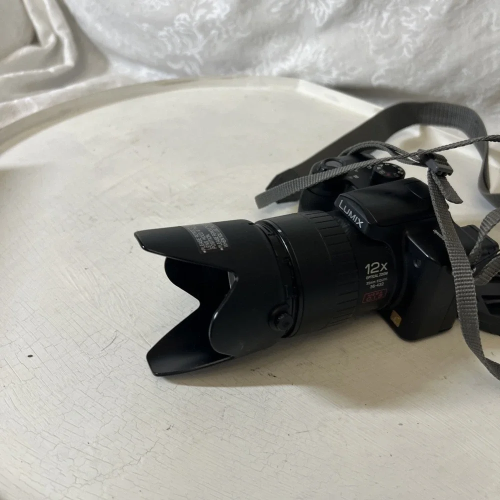 Panasonic Lumix DMC-FZ5 Digital Camera 12x Zoom & Charger Tested